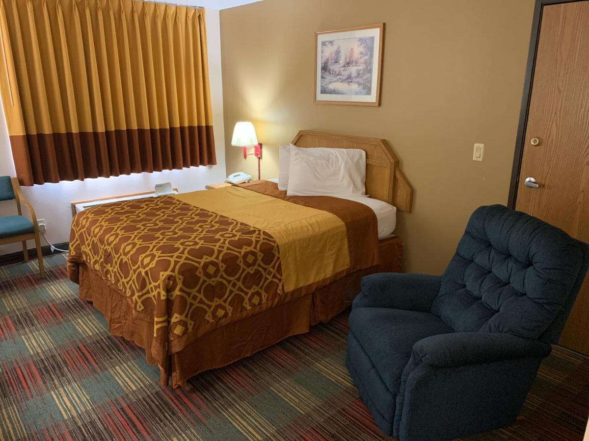 Budget Inn & Suites Nevada Room photo